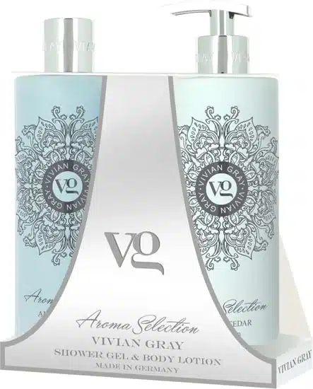 Aroma Selection Amber & Cedar set with shower gel and body lotion of 500 ml each with a warm woody scent