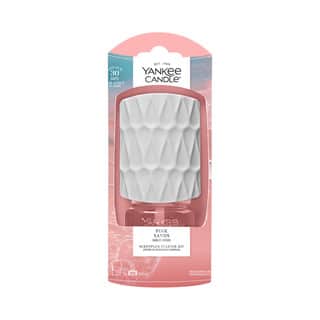 Yankee Candle Electric Base Organic with Pink Sands refill in packaging