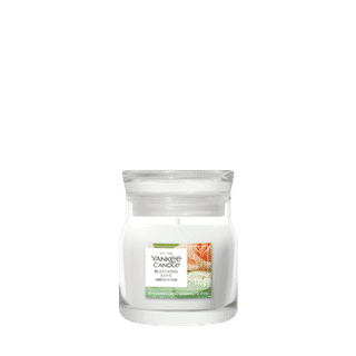 New Yankee Candle Blooming Love small jar scented candle with a romantic floral scent